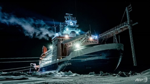 Tàu Polarstern hoàn thành cuộc thám hiểm Bắc Cực lớn nhất