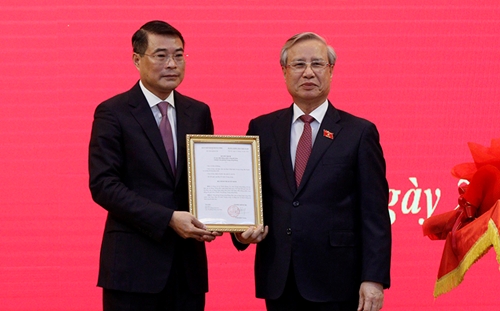 Đồng chí Lê Minh Hưng giữ chức Chánh Văn phòng Trung ương Đảng
