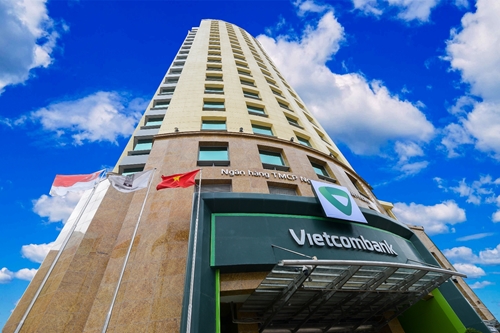 Vietcombank giảm đồng loạt lãi suất cho vay để hỗ trợ doanh nghiệp, người dân miền Trung bị ảnh hưởng bão lũ