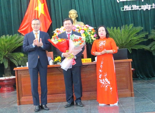 Phú Yên có tân Chủ tịch HĐND và Chủ tịch UBND tỉnh