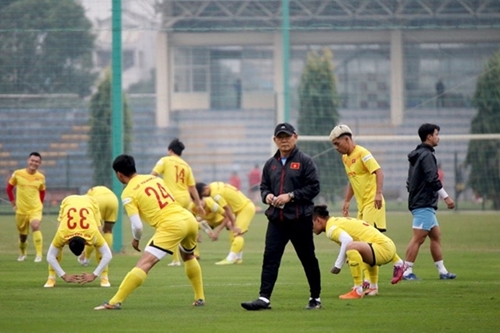 Khán giả được xem trực tiếp trận đấu giữa đội tuyển quốc gia và U22 Việt Nam