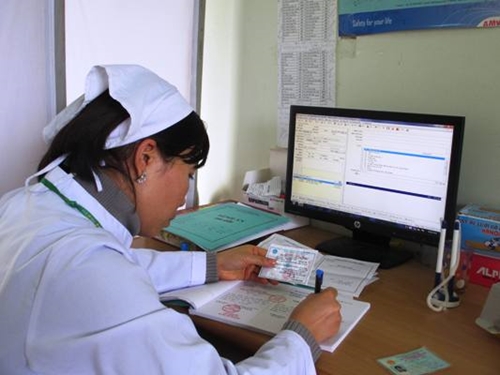 Quảng Ngãi Khẩn trương hoàn thành thiết lập hồ sơ sức khỏe điện tử đến từng người dân
