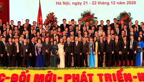 Thủ tướng Nguyễn Xuân Phúc dự Đại hội đại biểu toàn quốc lần thứ VI Liên minh HTX Việt Nam