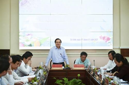 Bộ trưởng Bộ GD ĐT làm việc với tỉnh Trà Vinh về triển khai chương trình GDPT mới