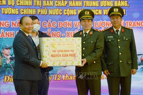 Thủ tướng Chính phủ Nguyễn Xuân Phúc thăm, chúc Tết các đơn vị tại Đà Nẵng