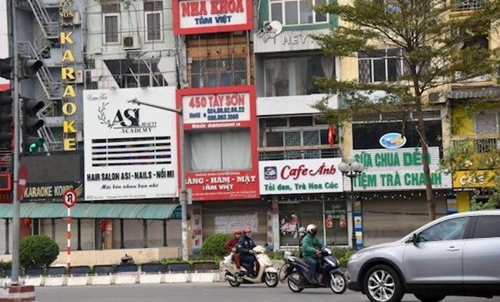Hà Nội đóng cửa quán ăn, cà phê, trà đá hè phố