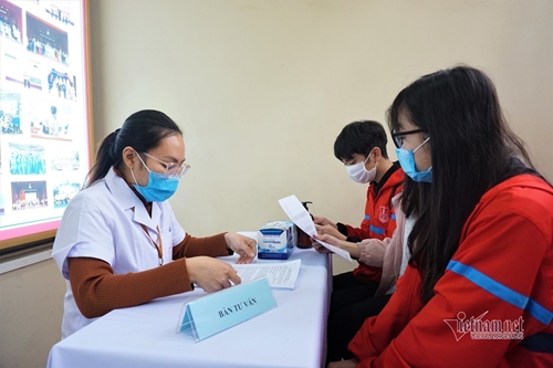 Ngày 15 3, vắc xin phòng COVID-19 thứ hai của Việt Nam bắt đầu tiêm thử nghiệm