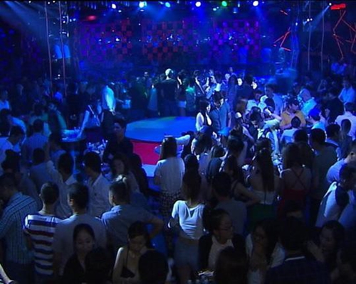 TP Hồ Chí Minh mở lại vũ trường, quán bar, karaoke từ 19 3
