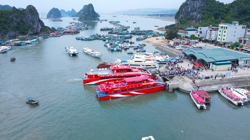 Quảng Ninh tạm dừng hoạt động du lịch từ 12h ngày 6 5