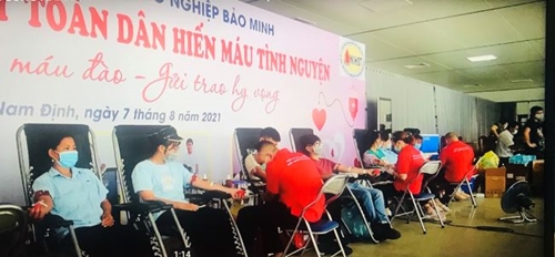 Khu công nghiệp Bảo Minh Nam Định  Tích cực hiến máu ủng hộ các tỉnh miền Nam