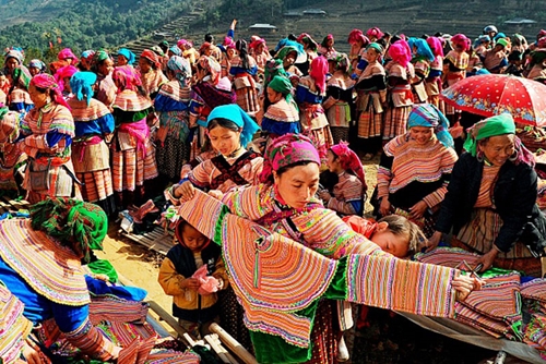Gần 43 tỉ đồng bảo tồn, phát huy di sản văn hóa các dân tộc Si Ma Cai Lào Cai