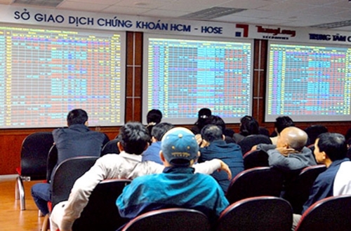 HNX chuyển giao dịch trở lại HOSE đối với 16 cổ phiếu niêm yết tại HOSE