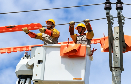 Tổng Công ty điện lực miền Trung nâng cao độ tin cậy cung cấp điện