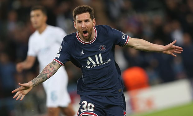 Cùng xem Messi tung hoành trên sân cỏ cho đội PSG và ghi bàn thắng quan trọng. Với sức mạnh và tốc độ của anh, cả đối thủ và fan hâm mộ đều không thể rời mắt khỏi màn hình.