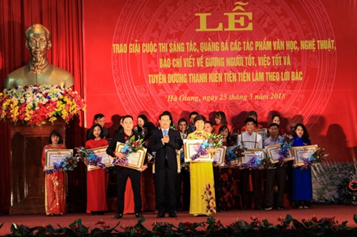 Hà Giang Hơn 200 tác phẩm tham dự thi sáng tác về học và làm theo Bác