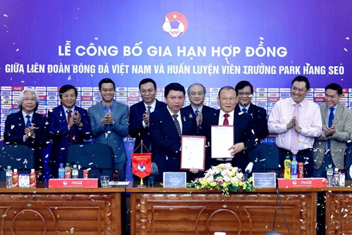 HLV Park Hang-Seo và VFF chính thức gia hạn hợp đồng