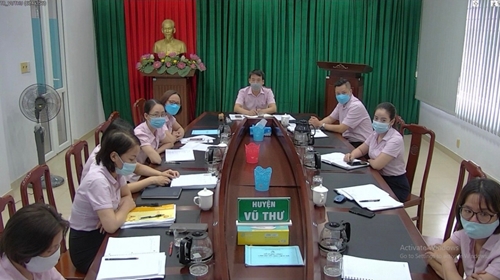 NHCSXH Vũ Thư tham gia hội nghị trực tuyến hỗ trợ người lao động gặp khó khăn do đại dịch