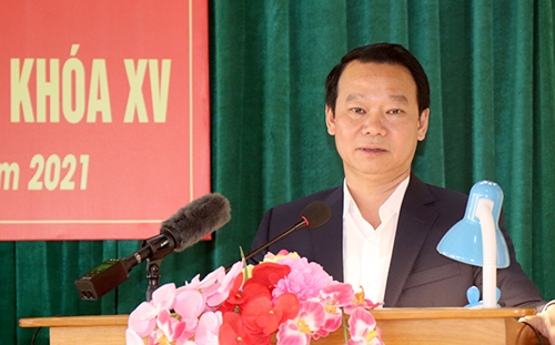 Bí thư Tỉnh ủy Yên Bái tiếp xúc cử tri huyện Văn Chấn