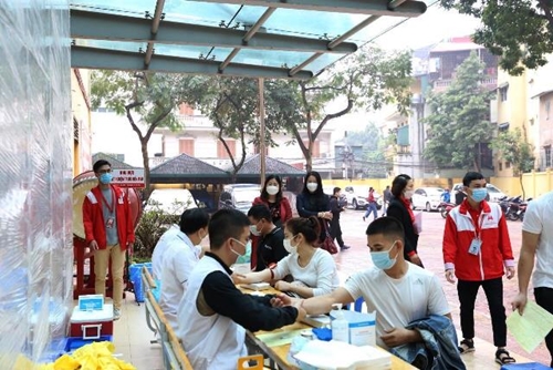 Ngày hội hiến máu tình nguyện khối CNVCLĐ quận Ba Đình năm 2021