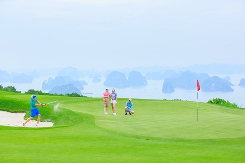 Xây dựng tour du lịch golf thành những “hệ sinh thái khép kín”