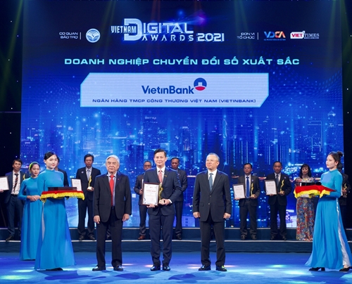 VietinBank được vinh danh “Doanh nghiệp chuyển đổi số xuất sắc Việt Nam” năm 2021