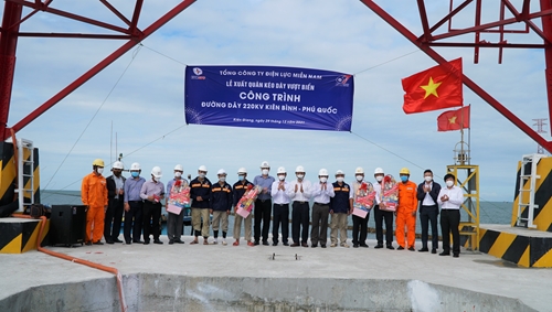 Xuất quân kéo dây vượt biển công trình đường dây 220kV Kiên Bình–Phú Quốc