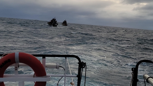 Cứu nạn khẩn cấp 5 ngư dân gặp nạn trên biển