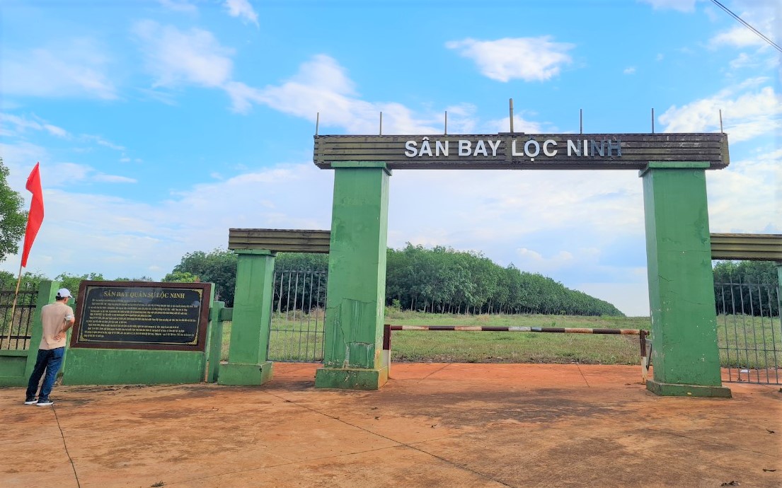 saanbay loc ninh