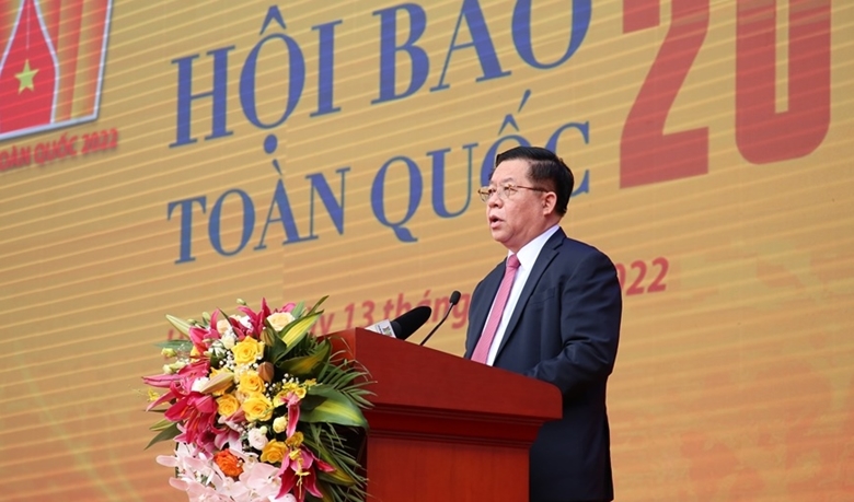 Đồng chí Nguyễn Trọng Nghĩa, Bí thư Trung ương Đảng, Trưởng Ban Tuyên giáo Trung ương phát biểu tại Lễ khai mạc Hội Báo toàn quốc 2022. 