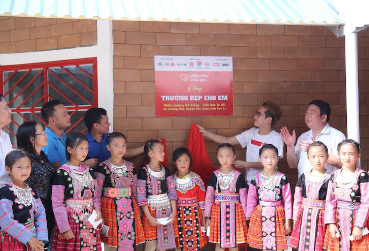 Trường đẹp cho em” đến với học sinh dân tộc thiểu số tỉnh Sơn La