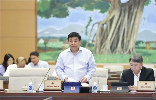 Xem xét thí điểm cơ chế, chính sách đặc thù phát triển tỉnh Khánh Hòa