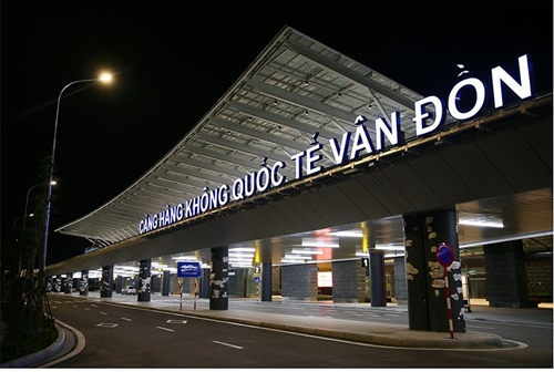 Người nước ngoài được nhập cảnh qua Cảng hàng không Vân Đồn bằng thị thực điện tử