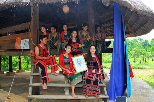 “Bác Hồ với cộng đồng các dân tộc Việt Nam” tại Làng Văn hóa - Du lịch các dân tộc Việt Nam