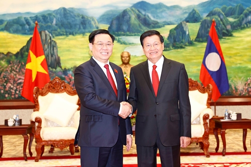 Thắt chặt hơn nữa quan hệ đoàn kết đặc biệt Việt Nam - Lào