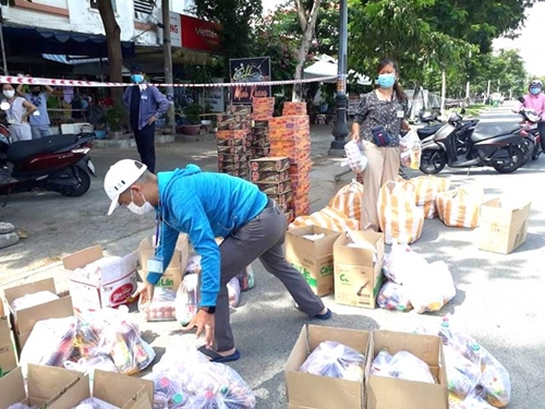 Thông tin liên quan “Bỏ chủ trương đưa người ăn xin vào cơ sở bảo trợ” tại Đà Nẵng