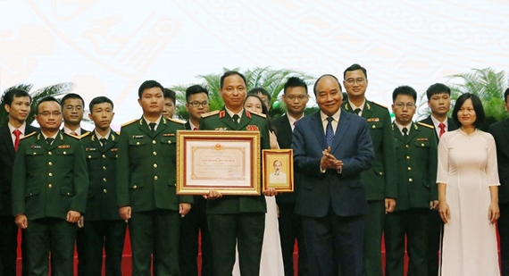Chủ tịch nước trao Giải thưởng Hồ Chí Minh về công nghệ quốc phòng