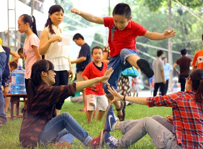 “Tuổi thơ với ngày hè” tại Làng Văn hóa - Du lịch các dân tộc Việt Nam