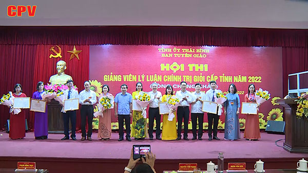Chung khảo Hội thi giảng viên lý luận chính trị giỏi tỉnh Thái Bình năm 2022