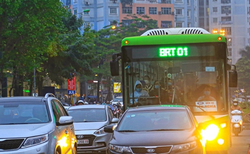 Cần đánh giá chính xác hiệu quả của xe buýt nhanh BRT