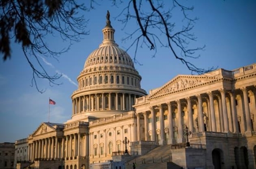 Quốc hội Mỹ thông qua dự luật về kiểm soát súng đạn