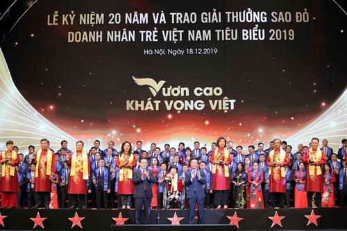 Triển khai bình chọn giải thưởng Sao Đỏ - Doanh nhân trẻ Việt Nam tiêu biểu năm 2022