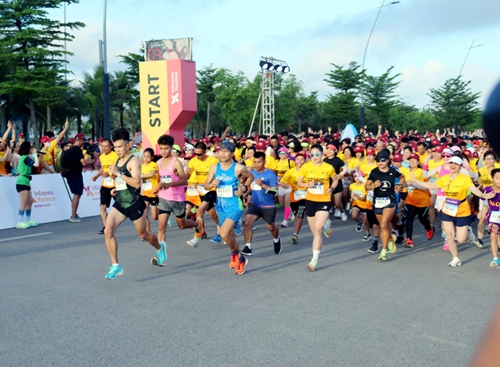 Giải chạy VnExpress Marathon Amazing Ha Long 2022