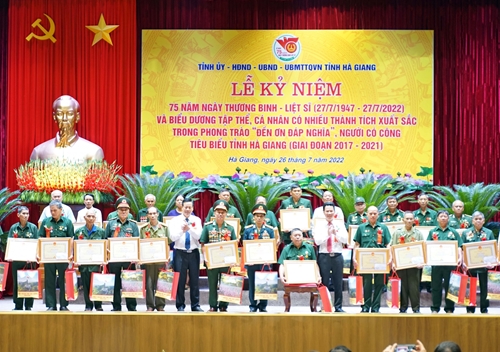 Hà Giang tổ chức trọng thể Lễ kỷ niệm 75 năm Ngày Thương binh - Liệt sỹ