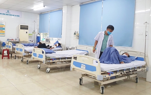 Đà Nẵng 26 du khách nhập viện do nghi ngộ độc thực phẩm