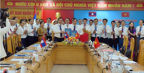 Góp phần tô thắm truyền thống gắn bó bền chặt tình hữu nghị đặc biệt Việt Nam - Lào
