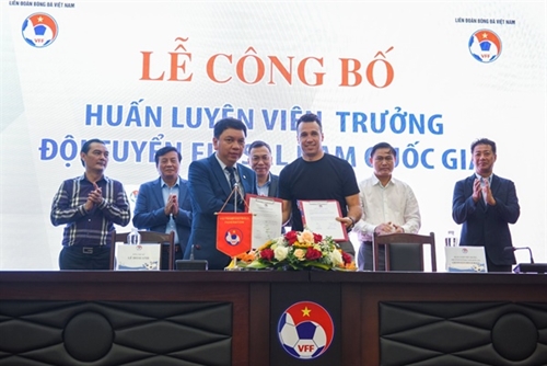Diego Raul Giustozzi trở thành HLV trưởng của đội tuyển futsal Việt Nam