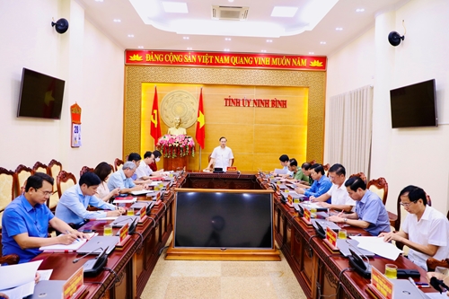 Tỉnh ủy Ninh Bình giao ban công tác tháng 7, triển khai nhiệm vụ tháng 8 2022
