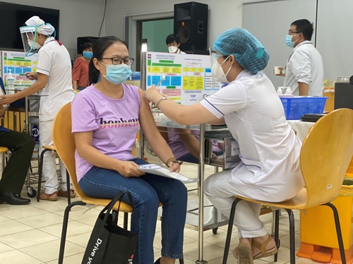 TP Hồ Chí Minh Hơn 165 000 trẻ được tiêm vắc xin phòng COVID-19