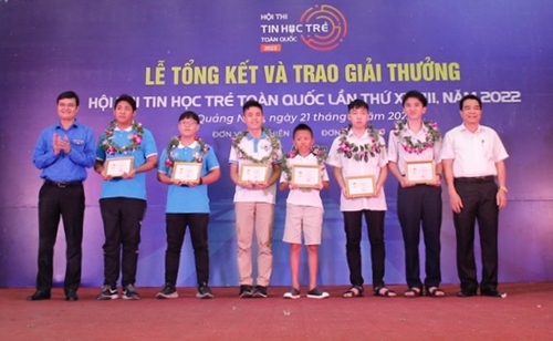 6 thí sinh xuất sắc giành giải nhất Hội thi Tin học trẻ toàn quốc lần thứ XXVIII