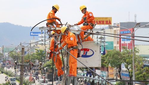 Dịp Quốc khánh, nhu cầu sử dụng điện tại miền Trung tăng hơn 13